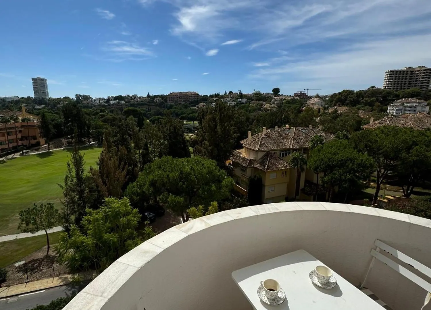 A Golfer'S Dream Apartment Marbella Spain
